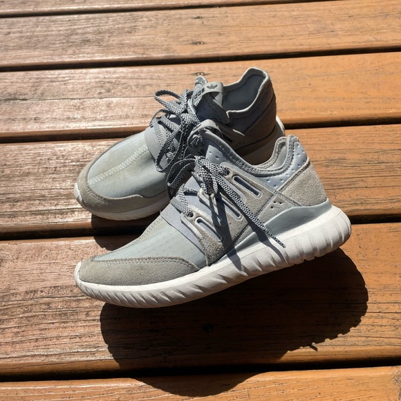 Adidas Tubular sneakers - Picture 2 of 4